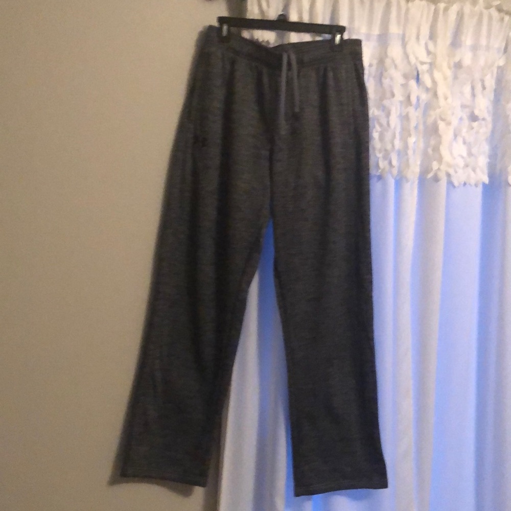 EUC Under Armour sweat pants